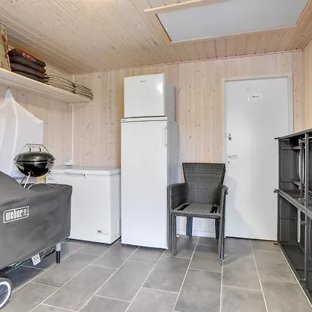 Stefanka - 600m From The Sea By Interhome Spodsbjerg